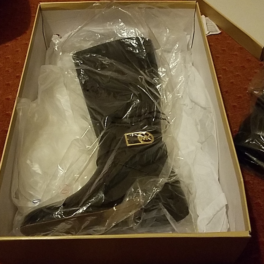 Michael Kors boot